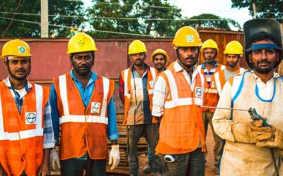 Muncitorii străini nu mai pot veni în țară  