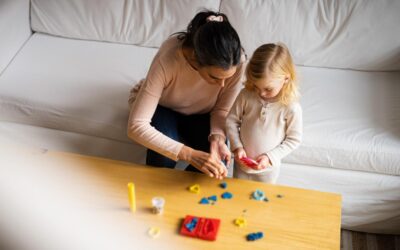 Cât câștigă o bonă în România? Salariile au explodat în ultimul an. Tot mai mulți părinți aleg să angajeze o filipineză